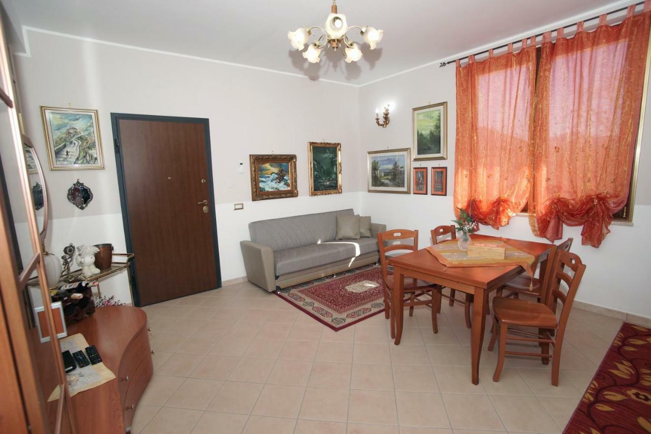 Arcobaleno Apartment Fondi Extérieur photo