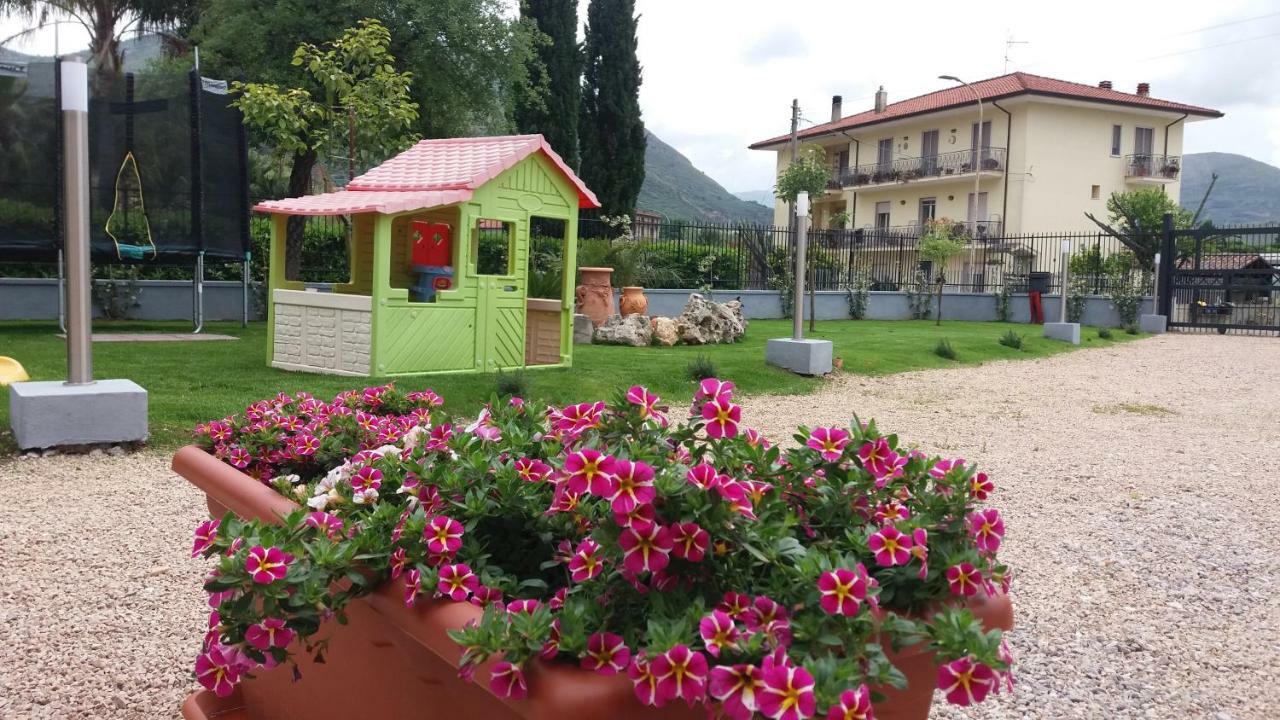 Arcobaleno Apartment Fondi Extérieur photo